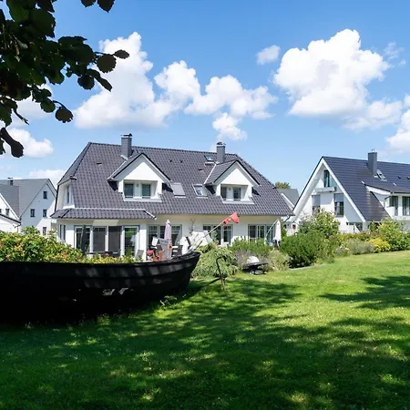 Semesterbostad Ferienhaus Stella Olivia Lobbe