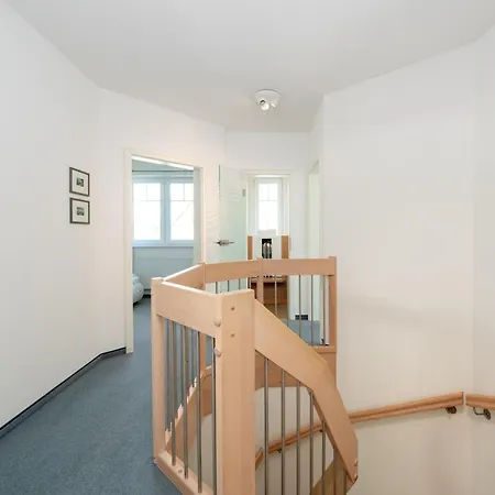 Stella Olivia Nyaraló