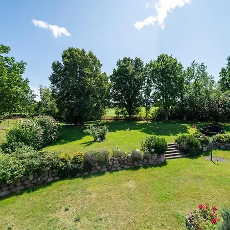 Stella Olivia Nyaraló